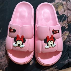 Minie mouse Sandals size 8